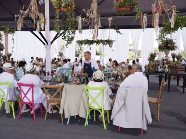 El matrimonio de Juan Carlos y Pebbels en El Tabo, San Antonio 19