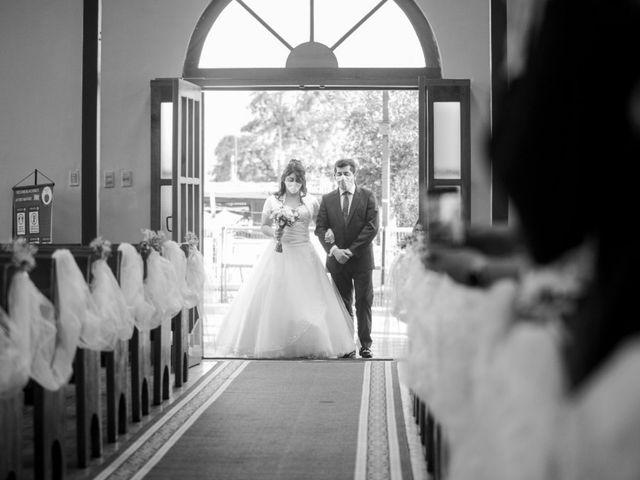 El matrimonio de Braulio  y Soledad  en Sagrada Familia, Curicó 1