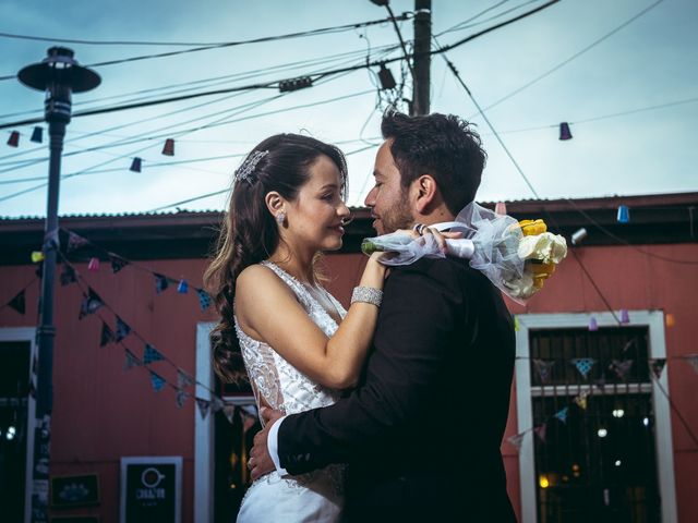 El matrimonio de Carlos y Claudia en Valparaíso, Valparaíso 17