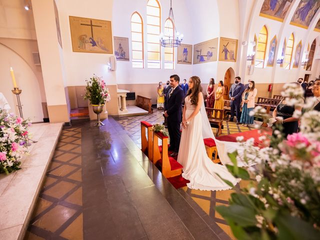 El matrimonio de Javier y Constanza en Las Condes, Santiago 13