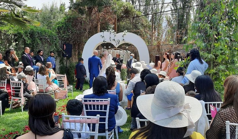 El matrimonio de Carlos  y Débora en Pudahuel, Santiago