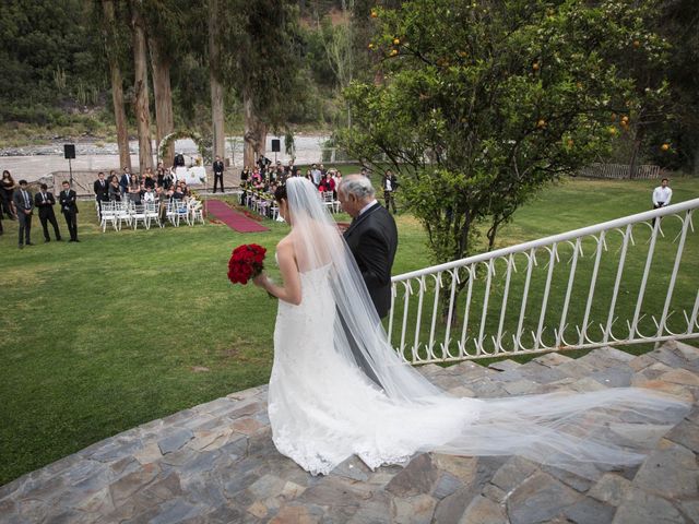 El matrimonio de Christian y Helen en San José de Maipo, Cordillera 14