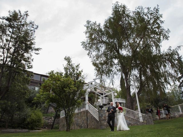 El matrimonio de Christian y Helen en San José de Maipo, Cordillera 15