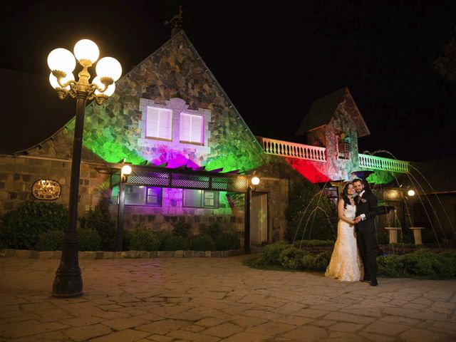 El matrimonio de Christian y Helen en San José de Maipo, Cordillera 34