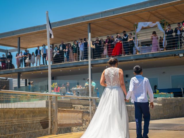 El matrimonio de Angie y Marcelo en Algarrobo, San Antonio 5