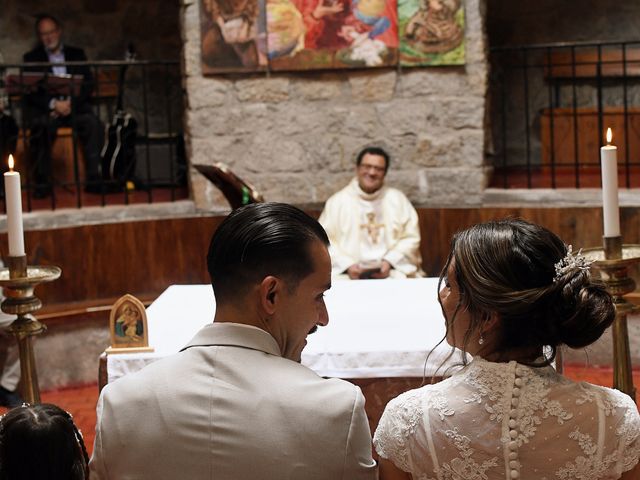 El matrimonio de Víctor y Isabel en El Quisco, San Antonio 74