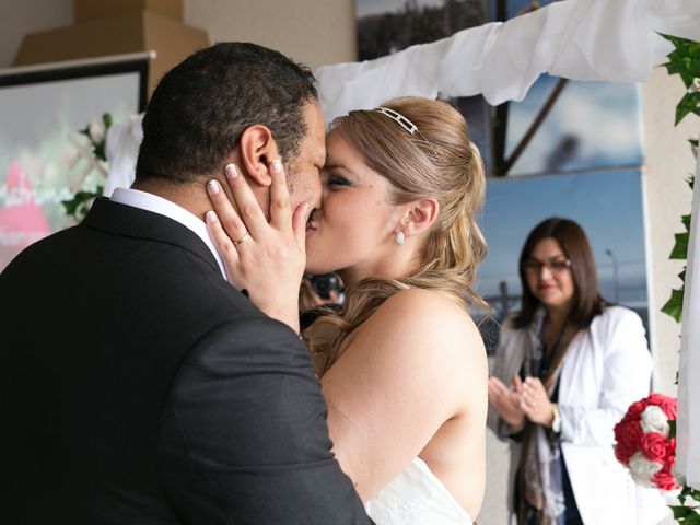 El matrimonio de Carlos y Cynthia en Cartagena, San Antonio 14