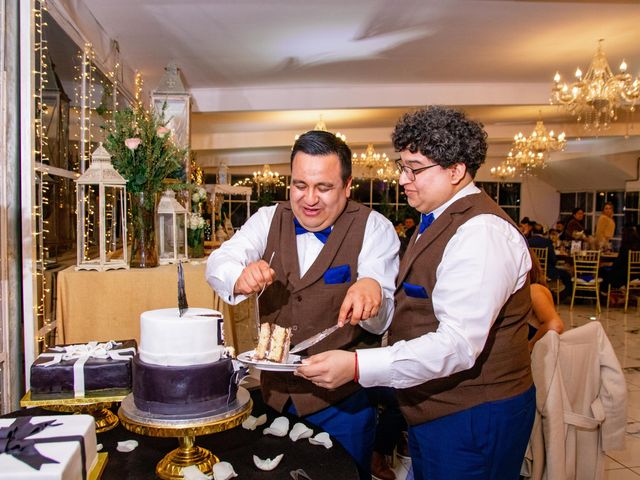 El matrimonio de Francisco  y Bernardo  en Lampa, Chacabuco 502