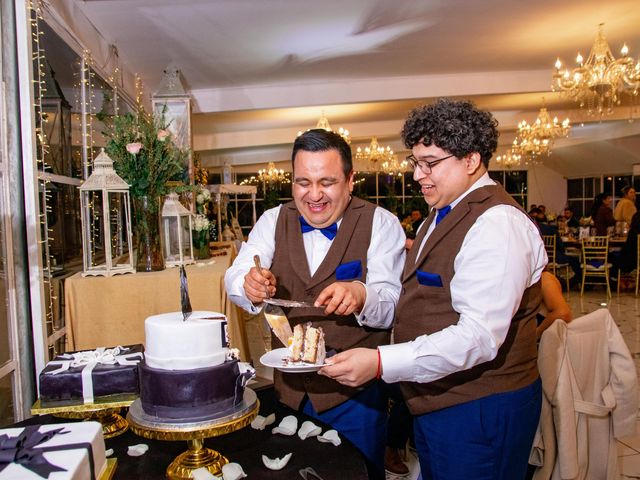 El matrimonio de Francisco  y Bernardo  en Lampa, Chacabuco 504