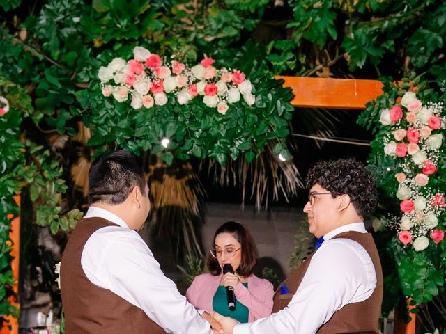 El matrimonio de Francisco  y Bernardo  en Lampa, Chacabuco 127