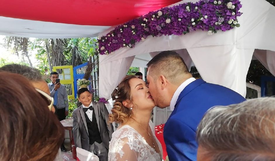 El matrimonio de Marco y Katerin en La Florida, Santiago