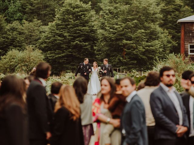 El matrimonio de José Luis y Javiera en Puerto Varas, Llanquihue 8