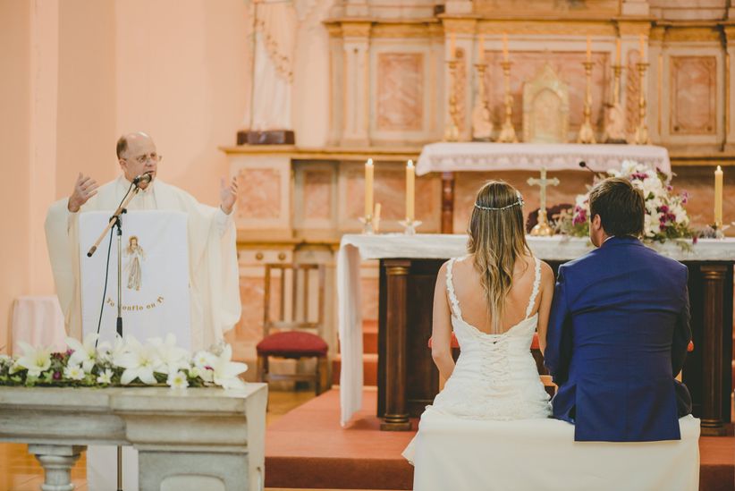 saliendo de tu iglesia bodas de oro