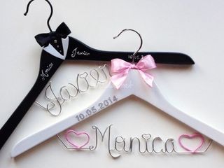Colgadores personalizados para tu matrimonio