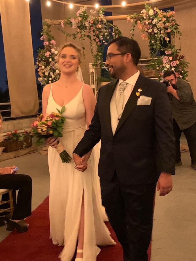 Amelia Novias - 3