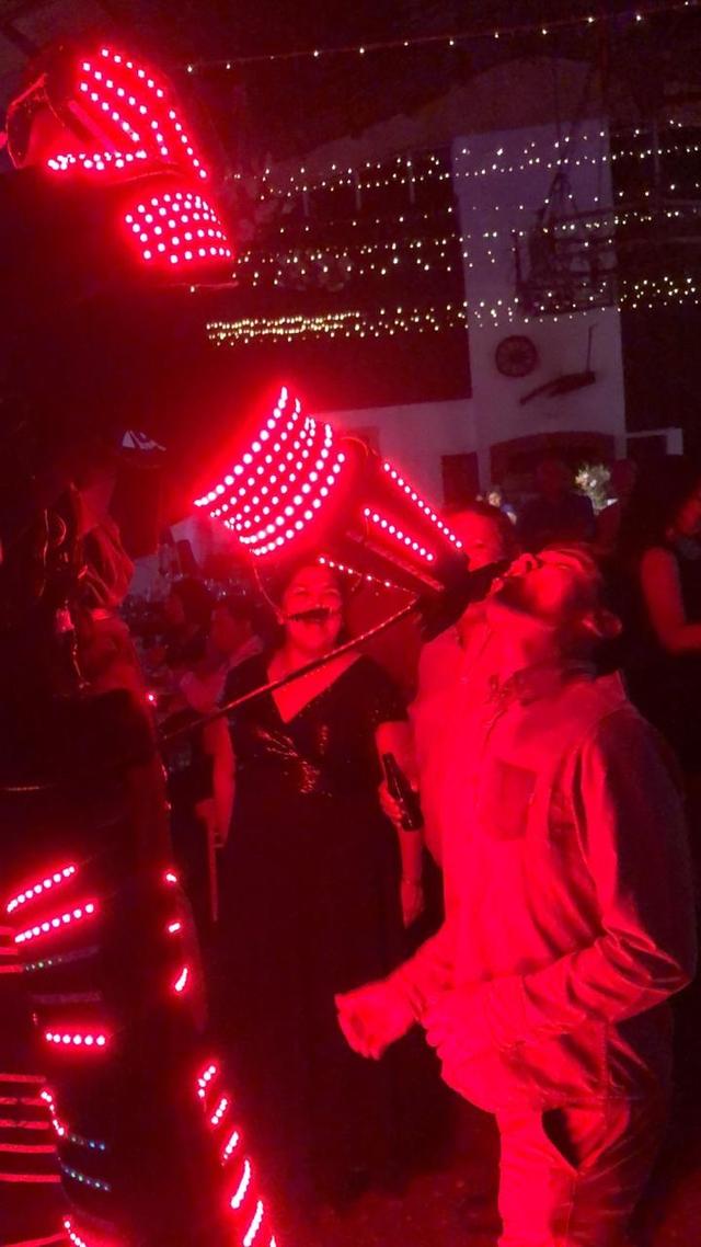 Robot LED Zeus - 2