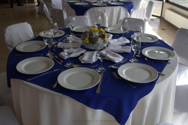 Tenedor y Corcho - 1