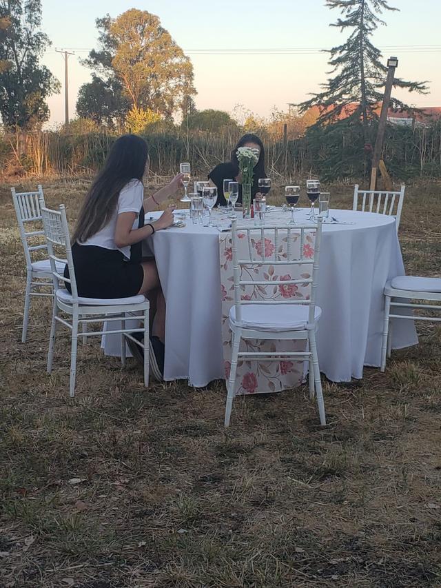Elegant Chiavari - 2