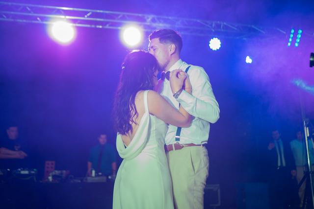 Amelia Novias - 1