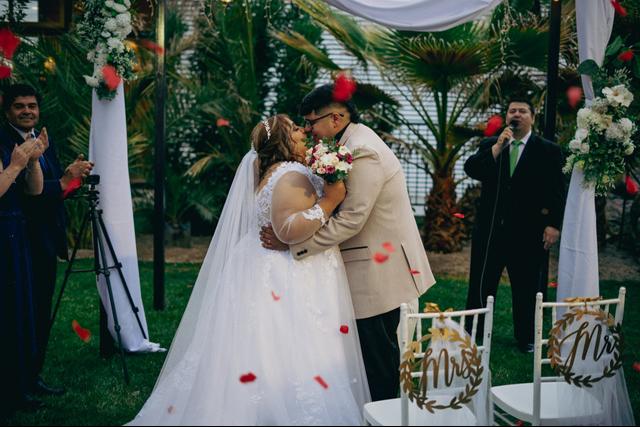 Catherine Del Valle - Ramos de Novias - 1