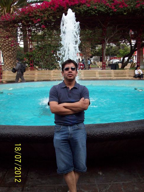 yo en la plaza de la ciudad de antofagasta en el año 2012 