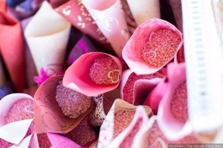 6. Confeti