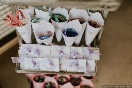 9. Confeti