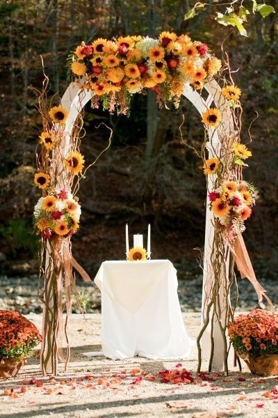 Matrimonio con girasoles: Arco de flores