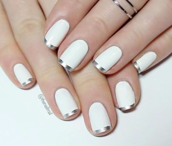 8 tipos de manicure en color blanco 3