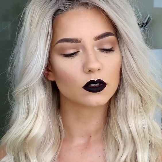 LABIOS NEGROS