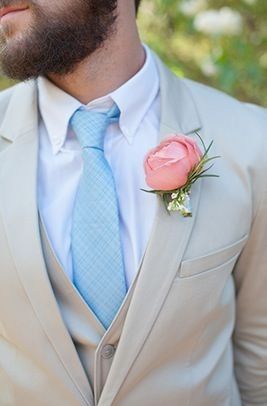 Inspiração para noivos: combinar a gravata com a flor na lapela 4