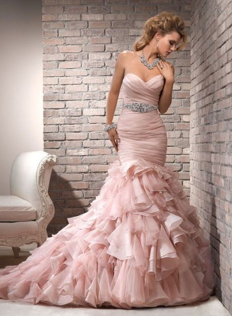 Vestidos color palo rosa. ¿Con cuál de ESTOS te casarías? 2