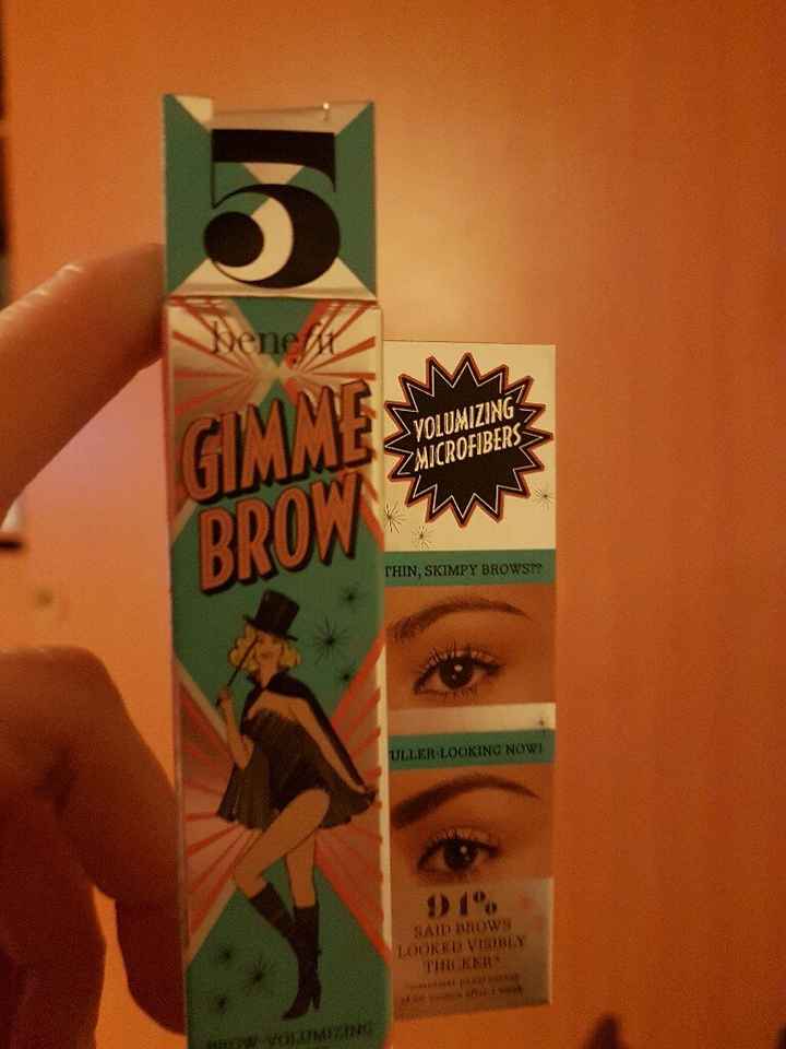 Perfilado de cejas y productos benefit - 3