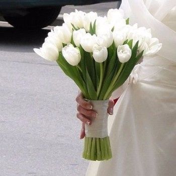 Bouquet de novia con tulipanes 2