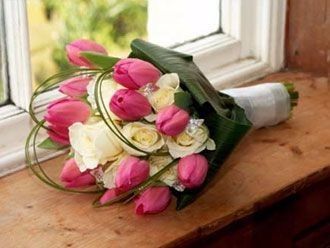 Bouquet de novia con tulipanes 8