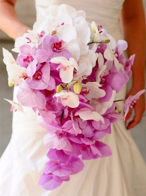 2. Ramo de novia con orquídeas