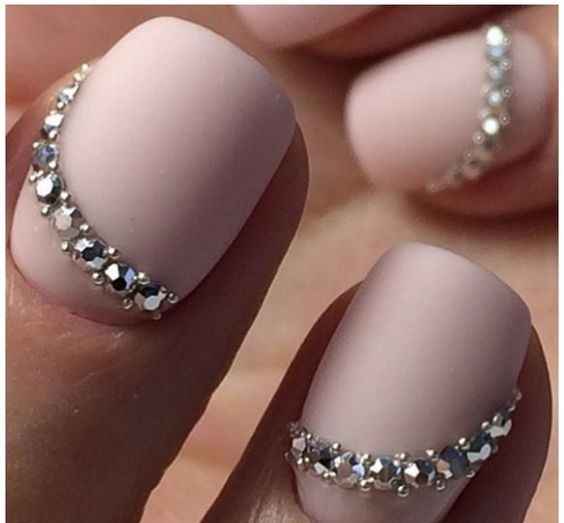 4. Manicure novia