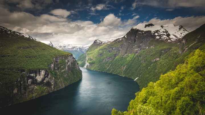 Fiordo Geiranger y carretera de los trolls (noruega): Para contemplar el fiordo Geiranger en toda su