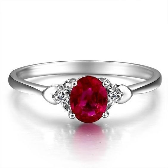 Usarían algún anillo con piedra azul o roja? 10