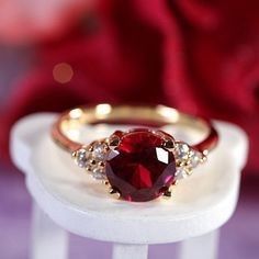 Usarían algún anillo con piedra azul o roja? 12