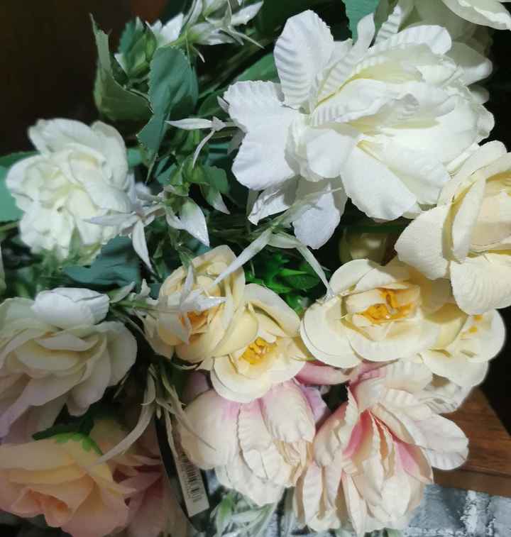 Las flores con las que prepare los ramitos de mis damas de honor - 1