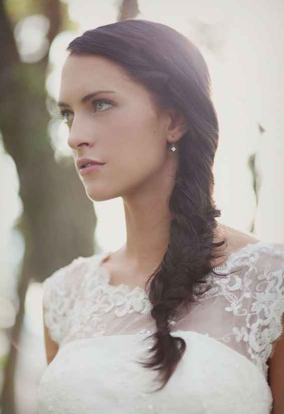 2. Peinado con trenza para novia