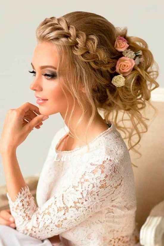 4. Peinado con trenza para novia