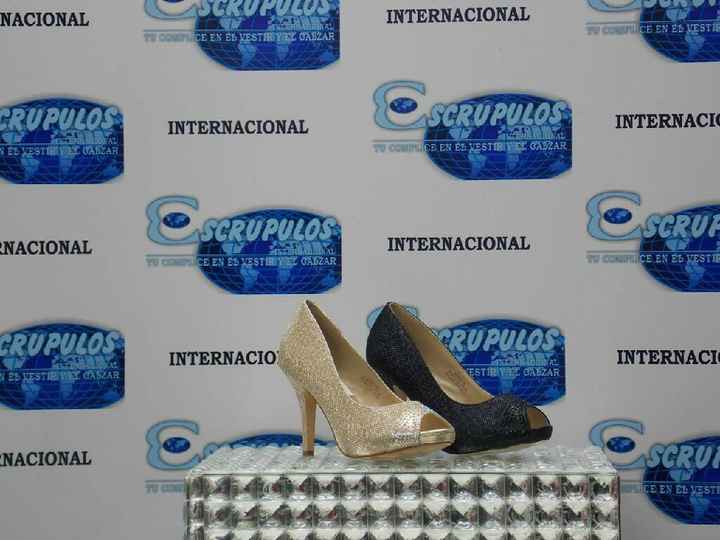 Dato de zapatos en patronato