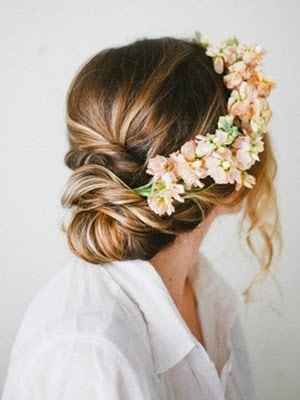 Peinado con flores