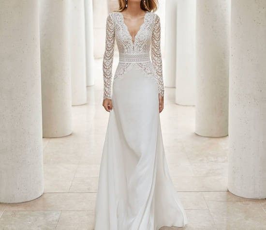 Claudia: El vestido con el que me casaría sería.. entre Elegante y romantico 1