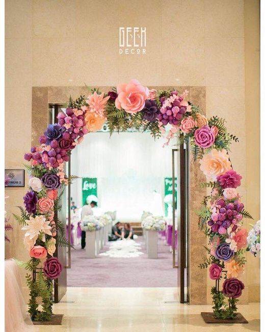 12 hermosas decoraciones con flores de papel 💐 10