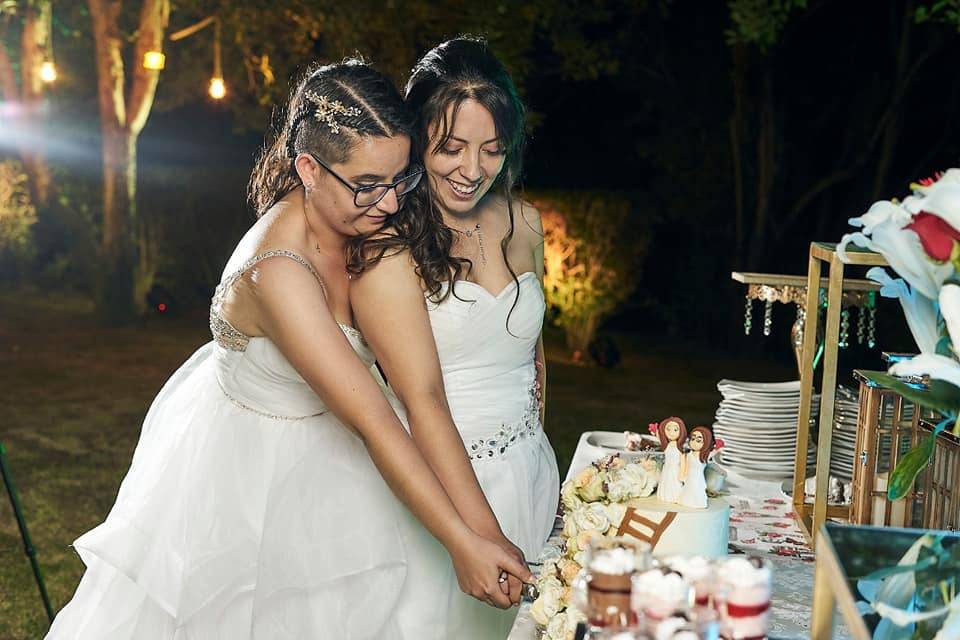 Corte de torta novias
