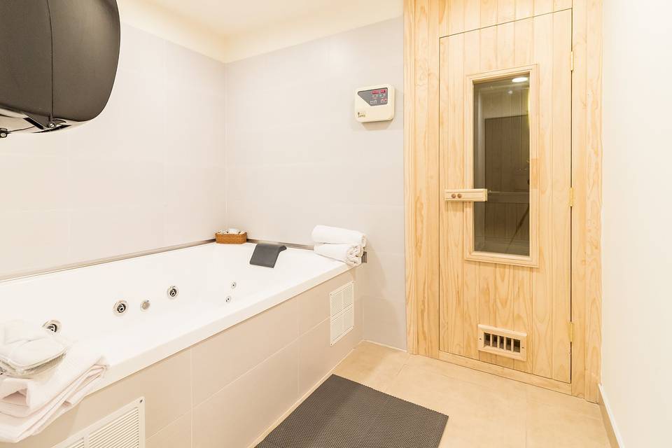 Sauna y jacuzzi