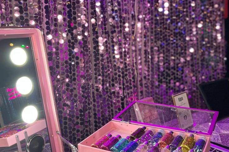 Glitter bar